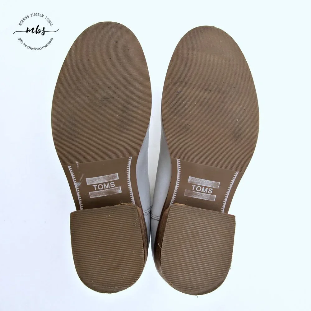 Toms women size